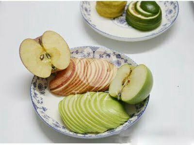 Fruit slicer