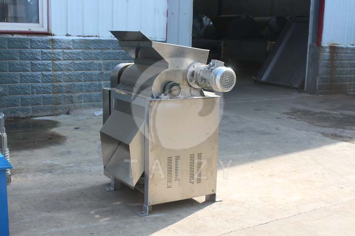 cassava crusher display