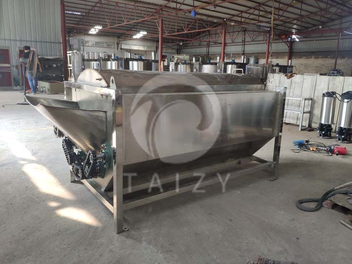 Cassava Washing Peeling Machine | Tuber Cassava Peeler 5 Cassava peeling machine deliver to nigeria