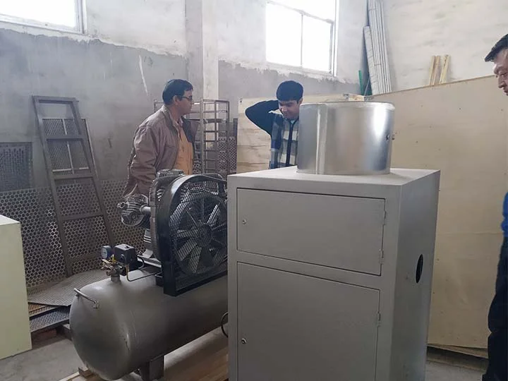 آلة تجهيز جوز الكاجو الصغيرة تباع لنيجيريا 6 الشركة المصنعة لخط إنتاج جوز الكاجو