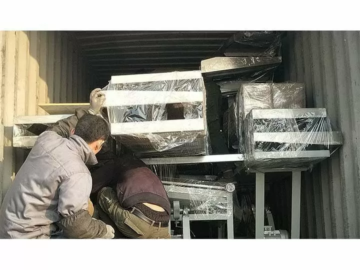 آلة تجهيز جوز الكاجو الصغيرة تباع لنيجيريا 2 آلة معالجة جوز الكاجو الصغيرة المصدرة إلى نيجيريا